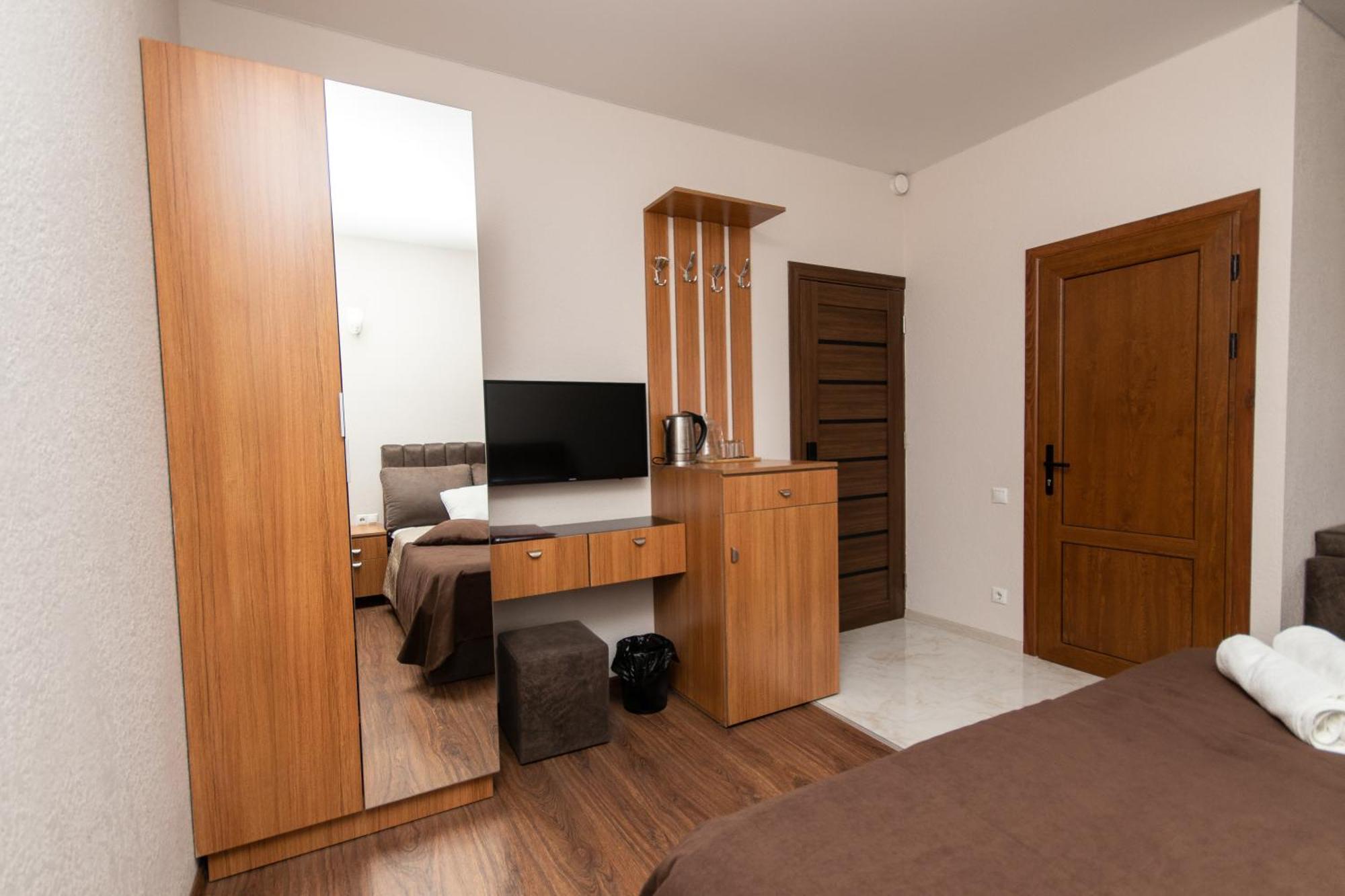 Hillside Guest House Ереван Екстериор снимка