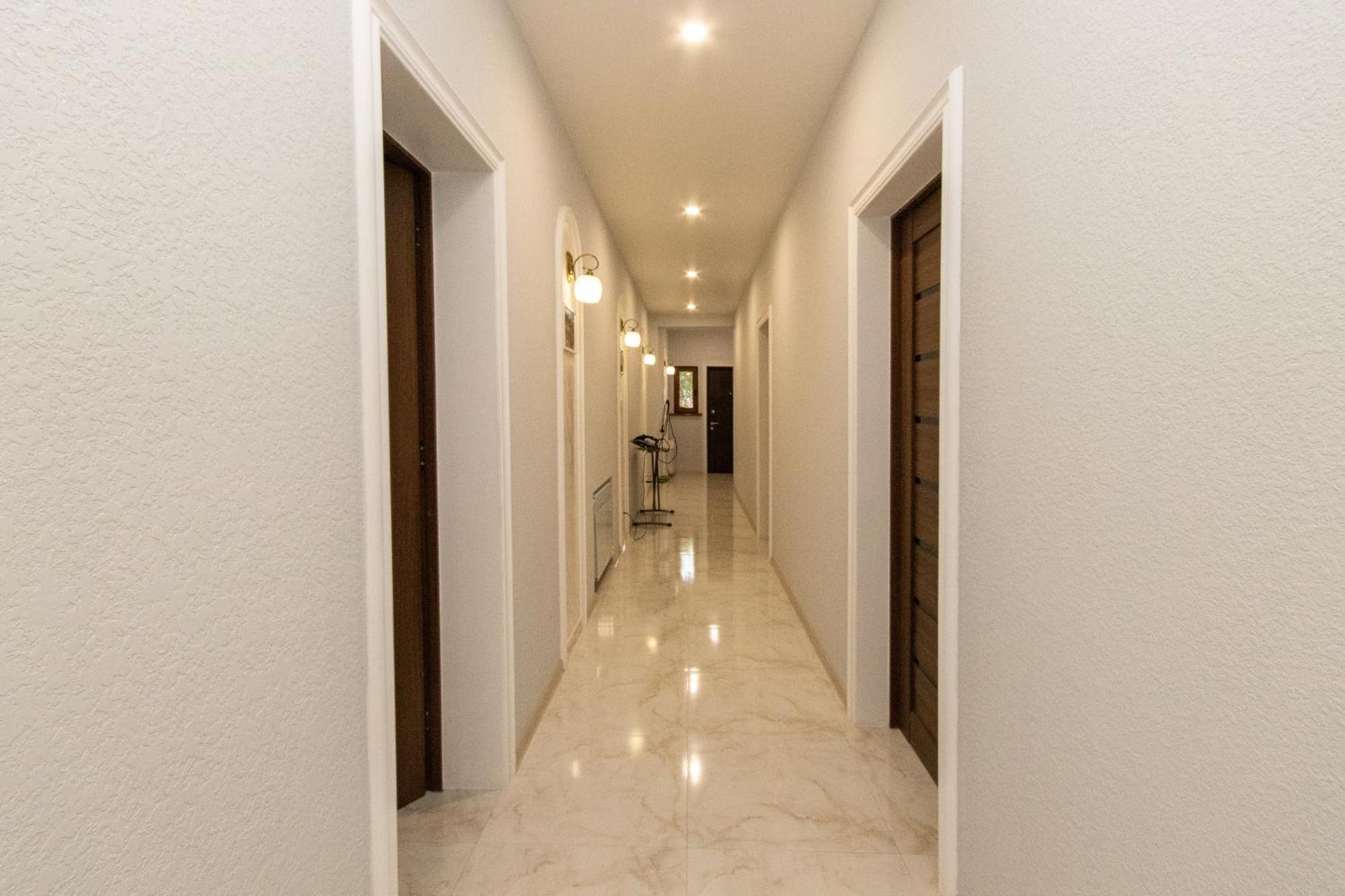 Hillside Guest House Ереван Екстериор снимка